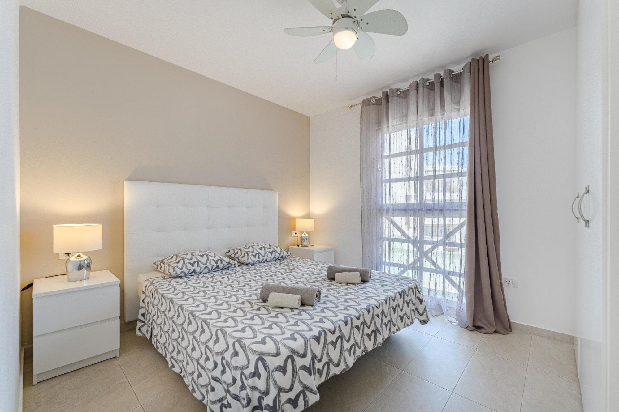 아로나 Duplex In Complex Andorra 아파트 외부 사진